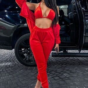 ❌SOLD❌Red 3piece jogger set (sold out)
